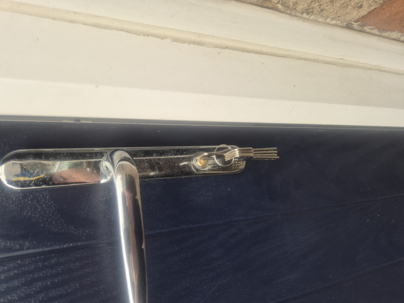 DW Locksmiths lock change in Shiney Row