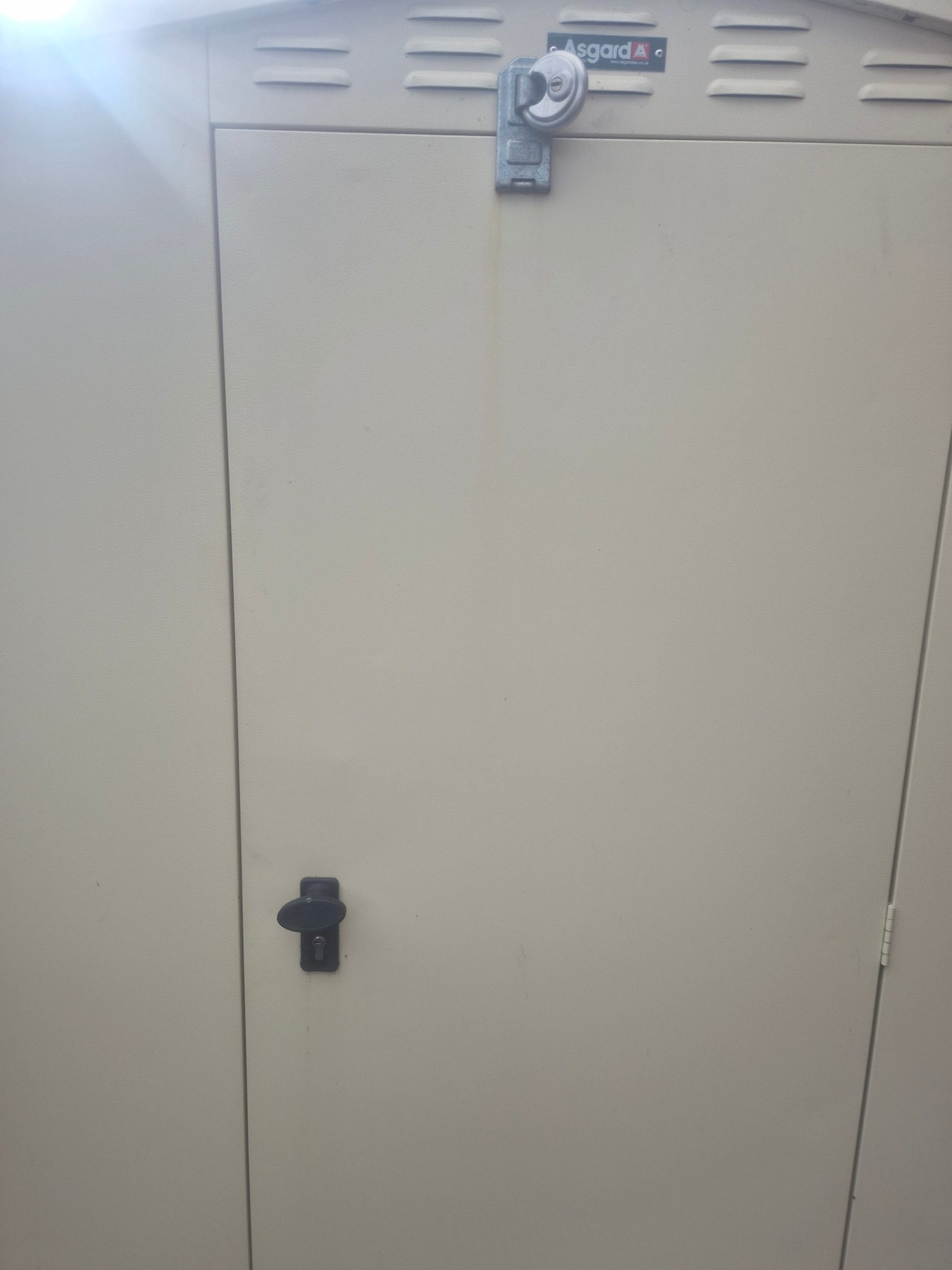 DW Locksmiths lock change in Thornley
