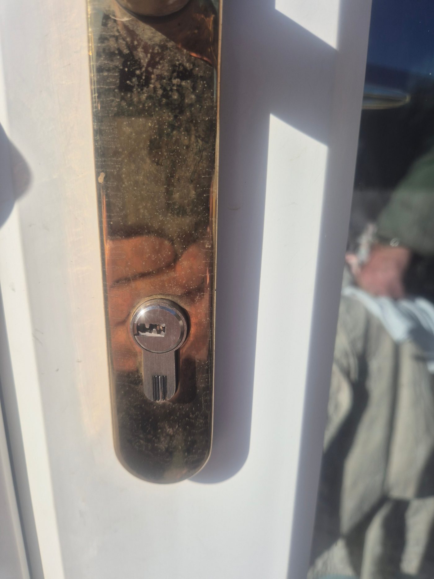 DW Locksmiths lock change in Brandon